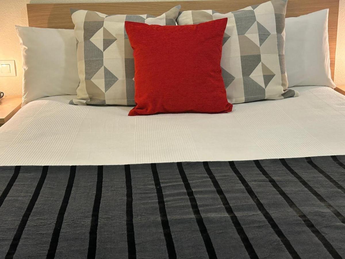 Apartamento Suite Torre Alta Parking Gratis Σεβίλλη Εξωτερικό φωτογραφία